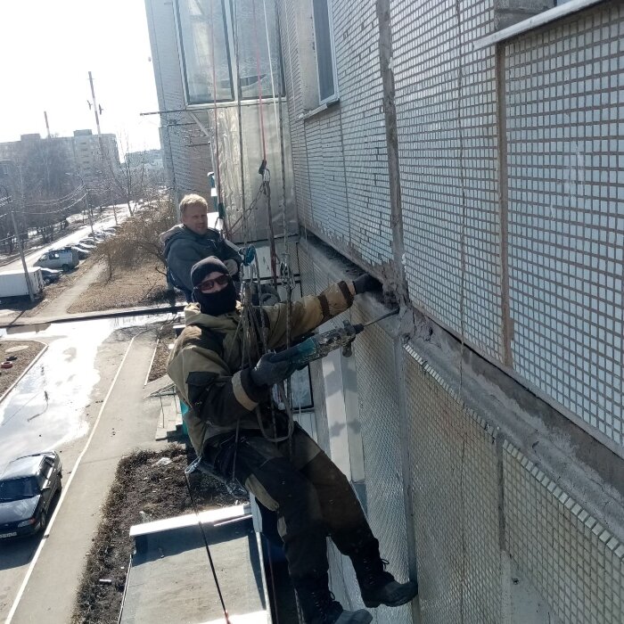 Заделка панельных швов